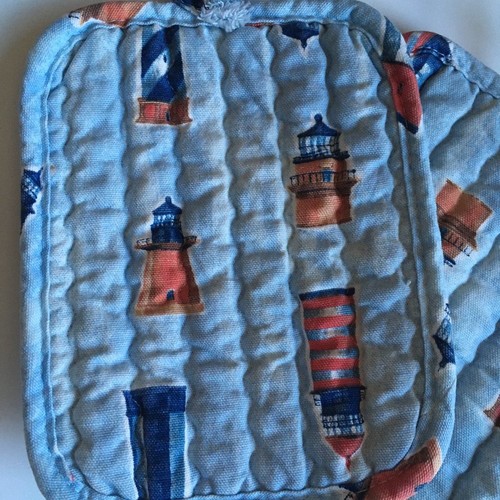 Lighthouse Pot Holder Bundle - Picture 3 of 6
